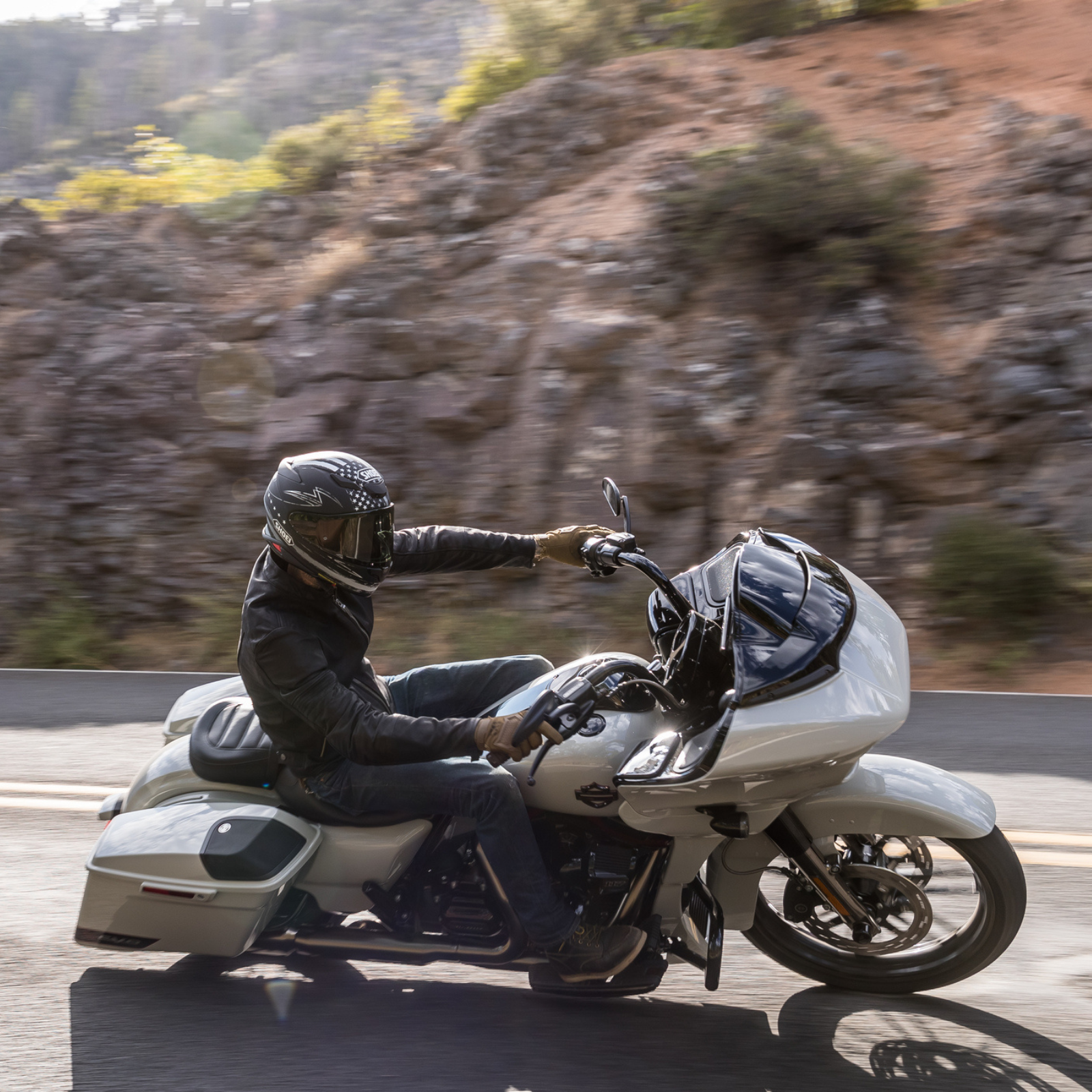 SHOEI RF-1400 Dedicated 2 - Helmet House